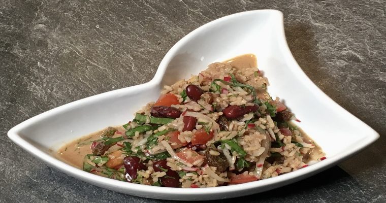 Salat aus Kidney Bohnen und Reis